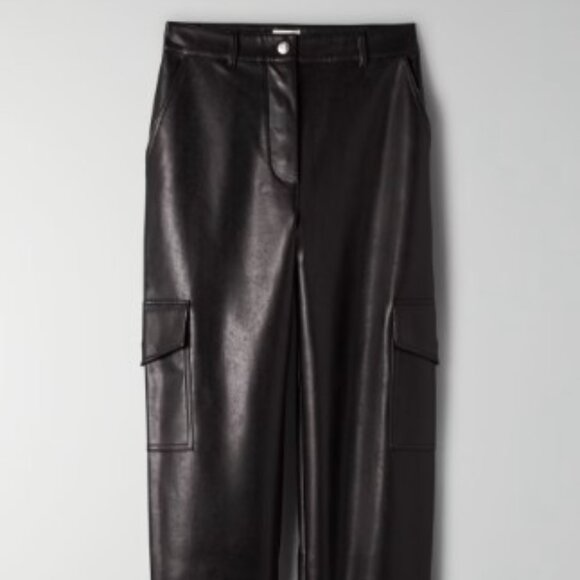 Aritzia Wilfred - Modern Vegan Leather Cargo Pant - SZ 4 - Picture 3 of 17